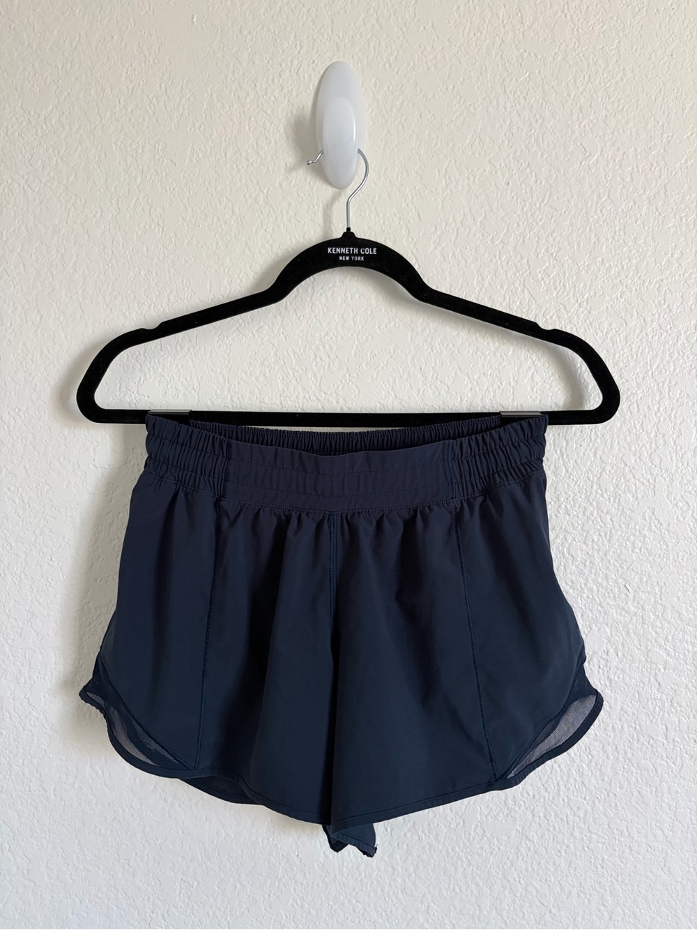 Lululemon Navy Hotty Hot Shorts 4” Inseam Size 8 Tall